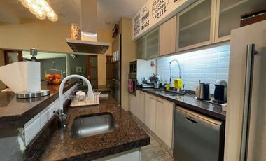 Venta Casa 2 dormitorios, cochera, quincho y pileta en Fisherton