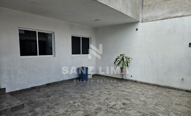 Valle de Girasoles: Amplio departamento en planta baja frente a parque