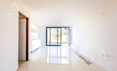 Venta Casa 2 Dormitorios en barrio Los Fresnos de Sicardi, La Plata.