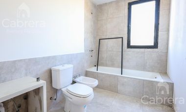 Venta Casa 2 Dormitorios en barrio Los Fresnos de Sicardi, La Plata.