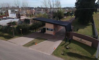 VENTA Lote Terreno en Las Casuarinas Ibarlucea