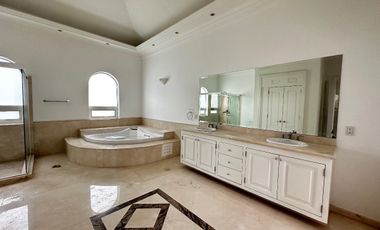 Casa en Venta y Renta  en Fuentes  de las Lomas Huixquilucan