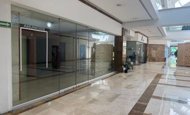 Local comercial en Plaza Victoria Interlomas