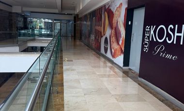 Local comercial en Plaza Victoria Interlomas