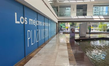 Local comercial en Plaza Victoria Interlomas