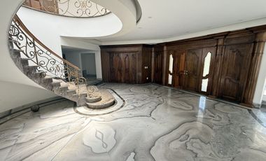 Casa en renta-venta en zona exclusiva Huixquilucan