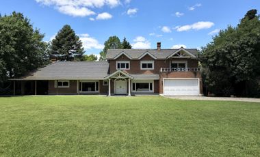 Casa en venta, 3 dormitorios + Parque + Piscina + Garage