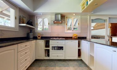 Casa en venta, 3 dormitorios + Parque + Piscina + Garage