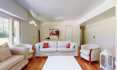 Casa en venta, 3 dormitorios + Parque + Piscina + Garage