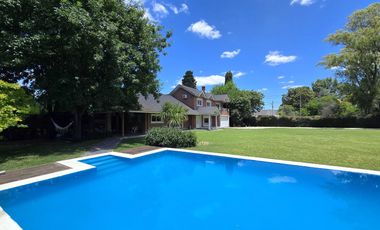 Casa en venta, 3 dormitorios + Parque + Piscina + Garage