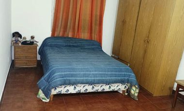 VENTA CASA - PASO DE BURGOS AL 1800