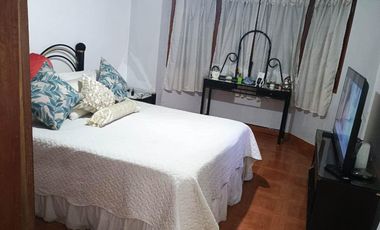 VENTA CASA - PASO DE BURGOS AL 1800