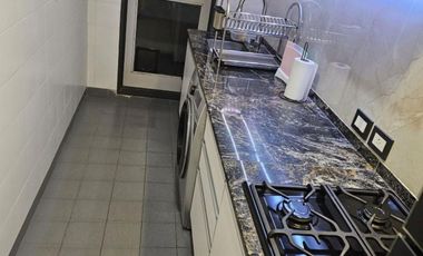 Departamento de tres ambientes a la venta en Torres Pueyrredon