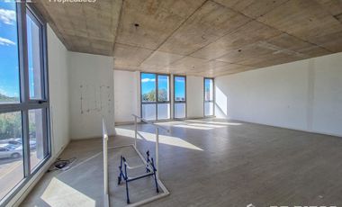 En venta Oficina Consultorio con cochera cubierta, entre Villanueva y Nordelta, Benavidez, Tigre