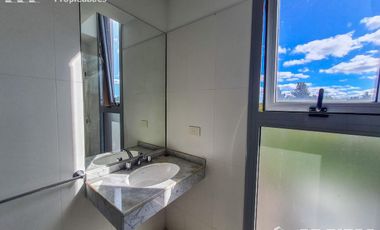 En venta Oficina Consultorio con cochera cubierta, entre Villanueva y Nordelta, Benavidez, Tigre