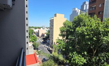 Departamento en venta en Lomas Oeste con cochera y seguridad por camaras