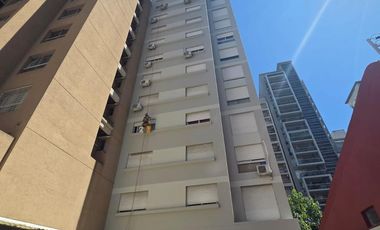 Departamento en venta en Lomas Oeste con cochera y seguridad por camaras