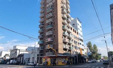 Venta departamento 3 ambientes con balcón Avellaneda