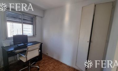 Venta departamento 3 ambientes con balcón Avellaneda