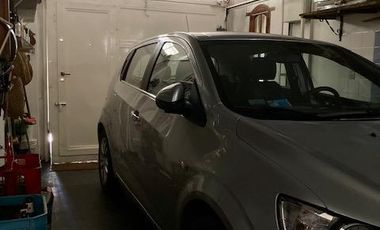 Lindísima casa de 4 ambientes, cochera y gran terraza!