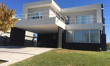 Casa  en Venta ubicado en Tipas, Nordelta, Tigre