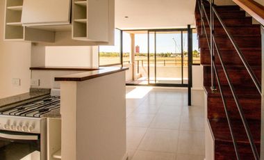 En venta a estrenar PH de dos dormitorios con terraza y parrillero