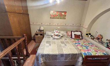 Casa en venta Burzaco con pileta!!!