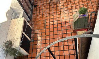 Casa en venta Burzaco con pileta!!!