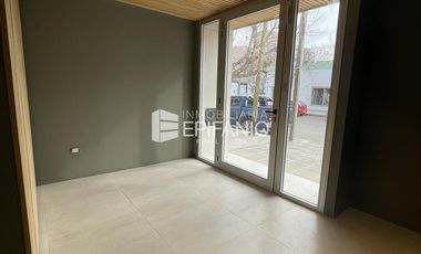 Venta - Oficina a estrenar en el centro de General Roca  - L015