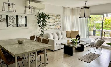 Triplex de 4 ambientes  en Lago del Sendero, con salida al lago