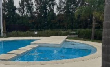 Triplex de 4 ambientes  en Lago del Sendero, con salida al lago