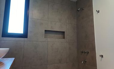 Casa en venta en San Ramón, Pilar del Este - 4 Ambientes