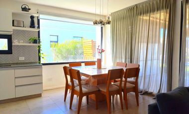 Casa en venta en San Ramón, Pilar del Este - 4 Ambientes