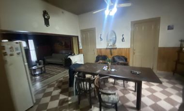 Casa mas locales Villa Elisa