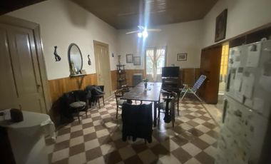 Casa mas locales Villa Elisa