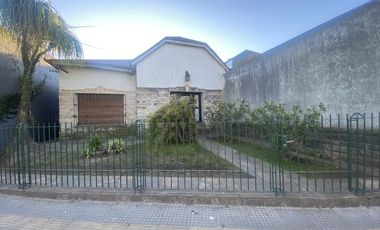 Casa mas locales Villa Elisa