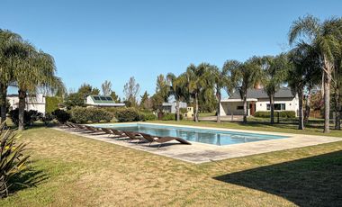 Terreno de oportunidad en la mejor zona de La Rinconada, Ibarlucea