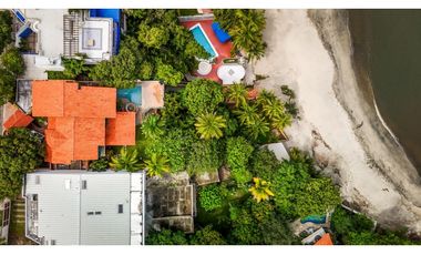 VENTA CASA DE PLAYA AMOBLADA FRENTE AL MAR CABO ANTIBES SANTA MARTA