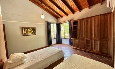 VENTA CASA DE PLAYA AMOBLADA FRENTE AL MAR CABO ANTIBES SANTA MARTA