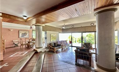 VENTA CASA DE PLAYA AMOBLADA FRENTE AL MAR CABO ANTIBES SANTA MARTA