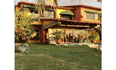 VENTA CASA DE PLAYA AMOBLADA FRENTE AL MAR CABO ANTIBES SANTA MARTA