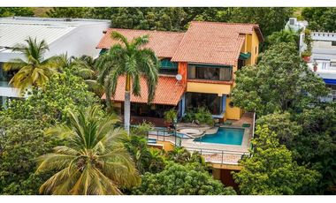 VENTA CASA DE PLAYA AMOBLADA FRENTE AL MAR CABO ANTIBES SANTA MARTA