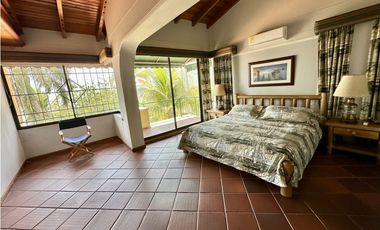 VENTA CASA DE PLAYA AMOBLADA FRENTE AL MAR CABO ANTIBES SANTA MARTA