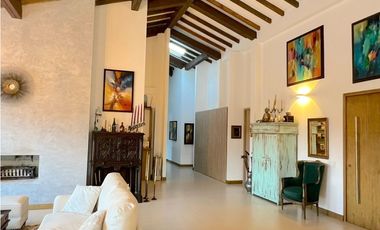 Venta finca El Retiro una cuadra, hermosa, posibilidad de caballerizas
