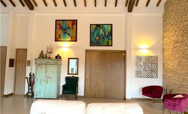 Venta finca El Retiro una cuadra, hermosa, posibilidad de caballerizas