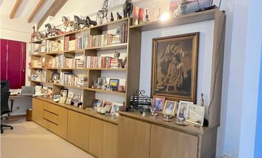 Venta finca El Retiro una cuadra, hermosa, posibilidad de caballerizas