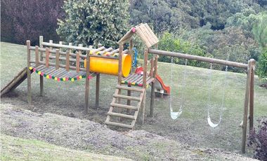 Venta finca El Retiro una cuadra, hermosa, posibilidad de caballerizas