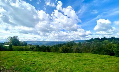 Arriendo Casa Campestre en Vereda Piedras Blancas - Guarne
