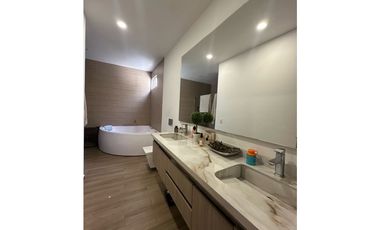 Espectacular Casa en Venta PUNTA ROCA