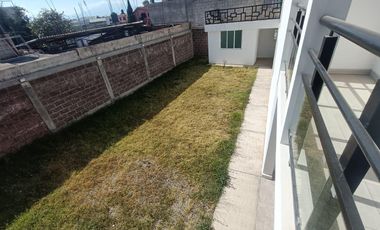 Casa en venta con tres recámaras y jardín en Loma Bonita, Tlaxcala